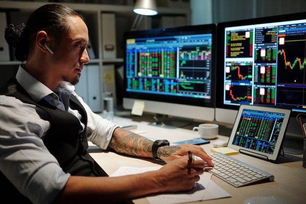 Comment évaluer la solidité financière d'une meilleure prop firm ?